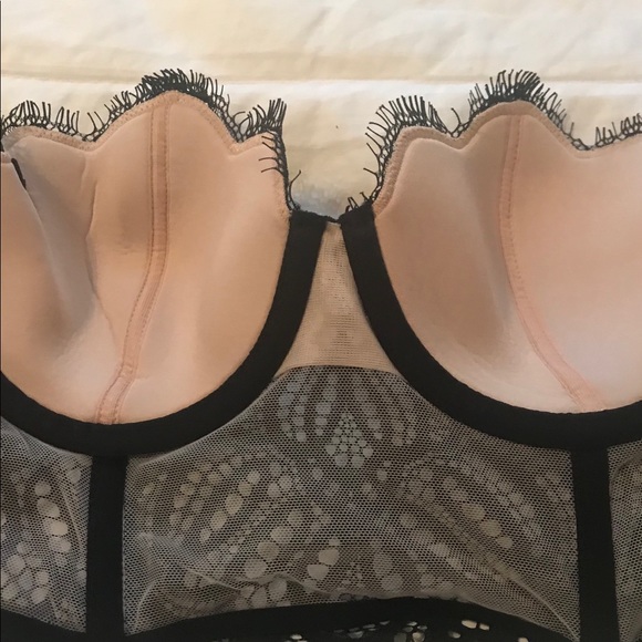 VS black lace corset - Picture 3 of 4